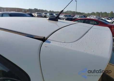 2014 Ford Fiesta Se z USA, uszkodzony, nr VIN 3FADP4EJXEM205132